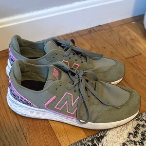 New Balance Women's Green and Pink Sneakers